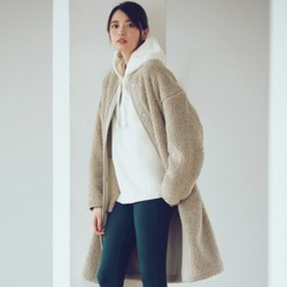 Uniqlo Beige Teddy Coat